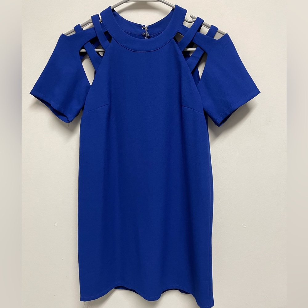 Lulus Cut Out Shift Dress